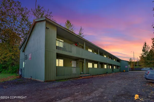 8630 Molanary DR, Anchorage, AK 99502