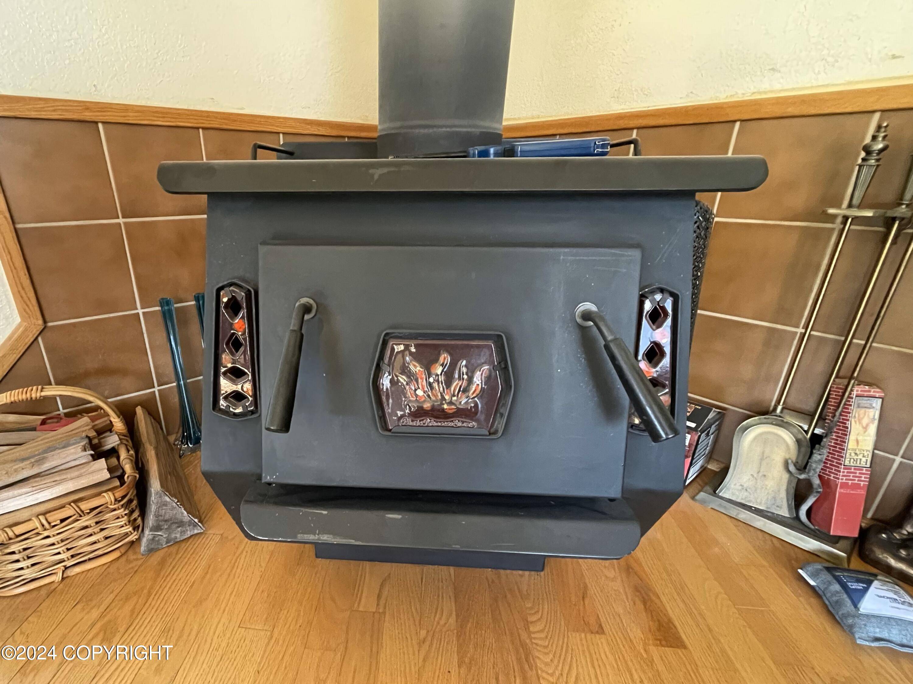 Kodiak, AK 99615,512 Mozart CIR