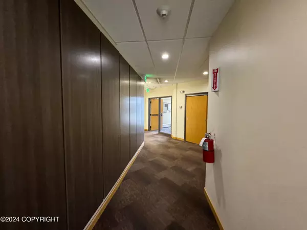 Anchorage, AK 99503,4040 B ST