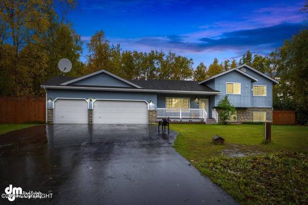 6490 N Blossom DR, Palmer, AK 99645