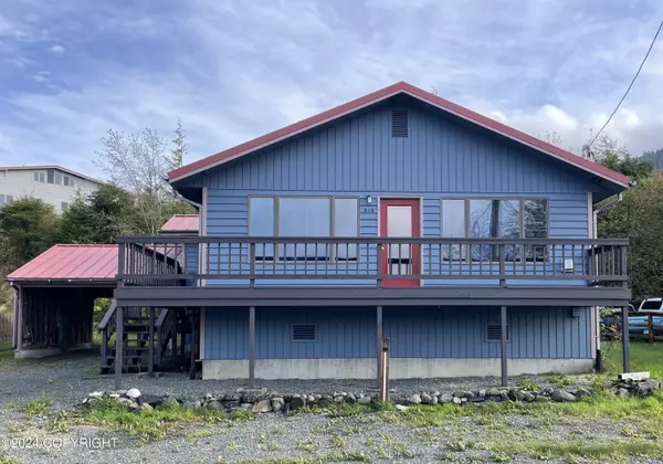 606 Oceanview DR, Craig, AK 99921