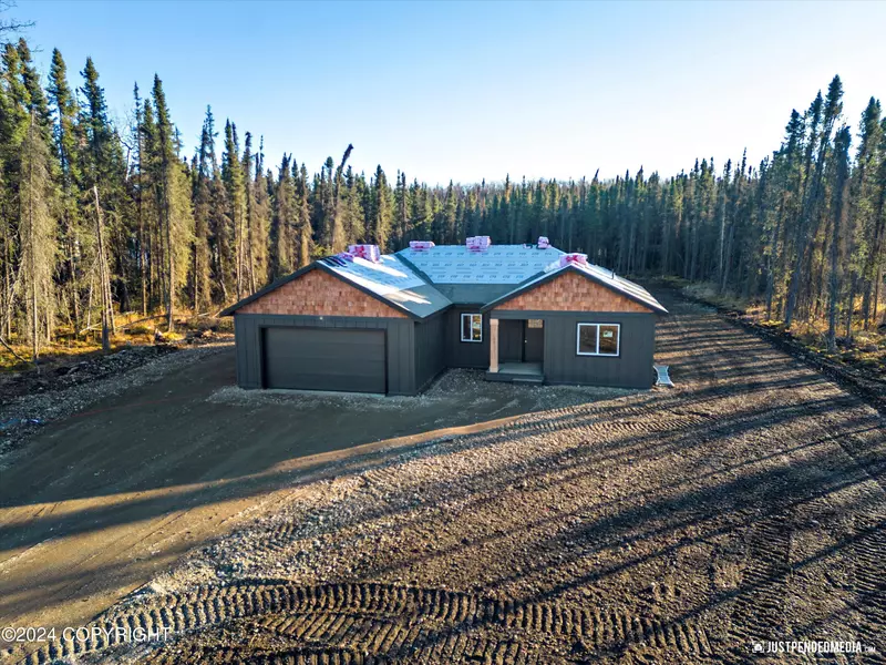 4092 W Alliance DR, Wasilla, AK 99623