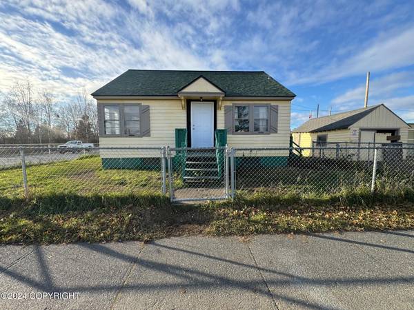 530 Fairbanks ST, Anchorage, AK 99501