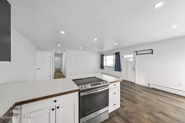 Anchorage, AK 99515,11620 Nix CT