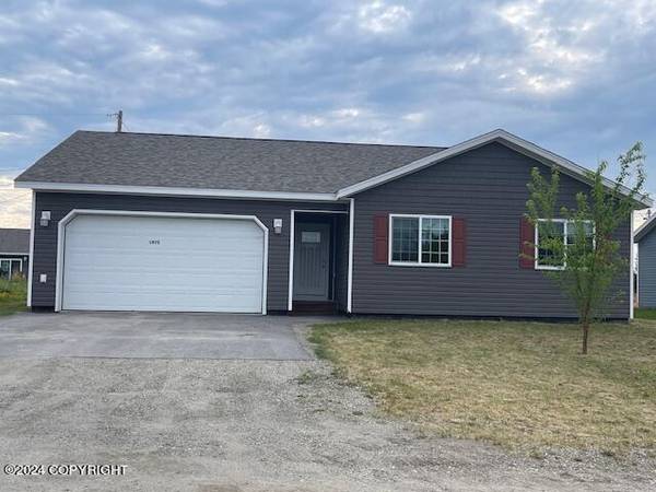 1975 Sunlit Fields CT, North Pole, AK 99705