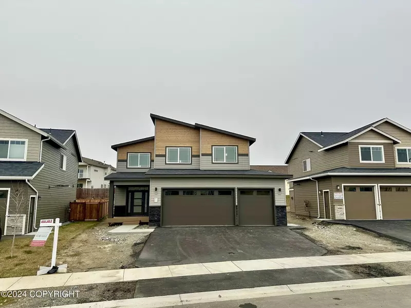 8773 Chalk Hill LOOP, Anchorage, AK 99502