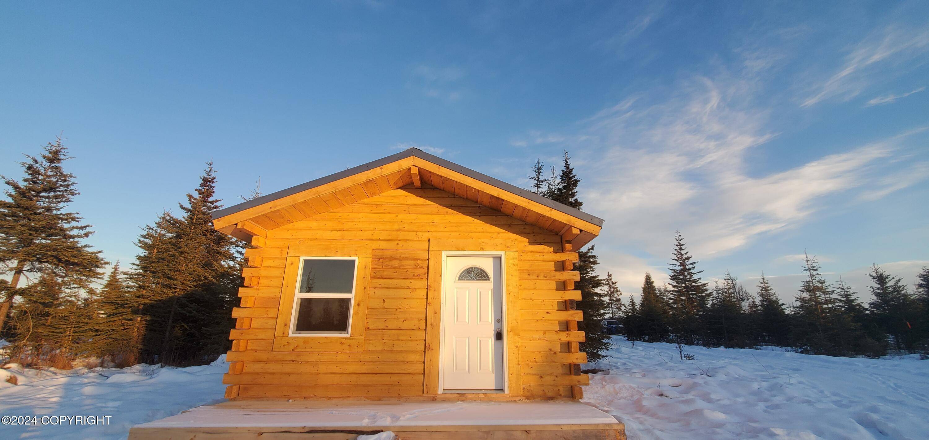 28275 Gateway RD, Anchor Point, AK 99556