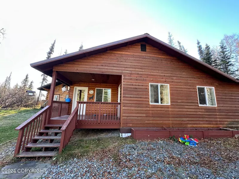 35886 Edgington RD, Soldotna, AK 99669