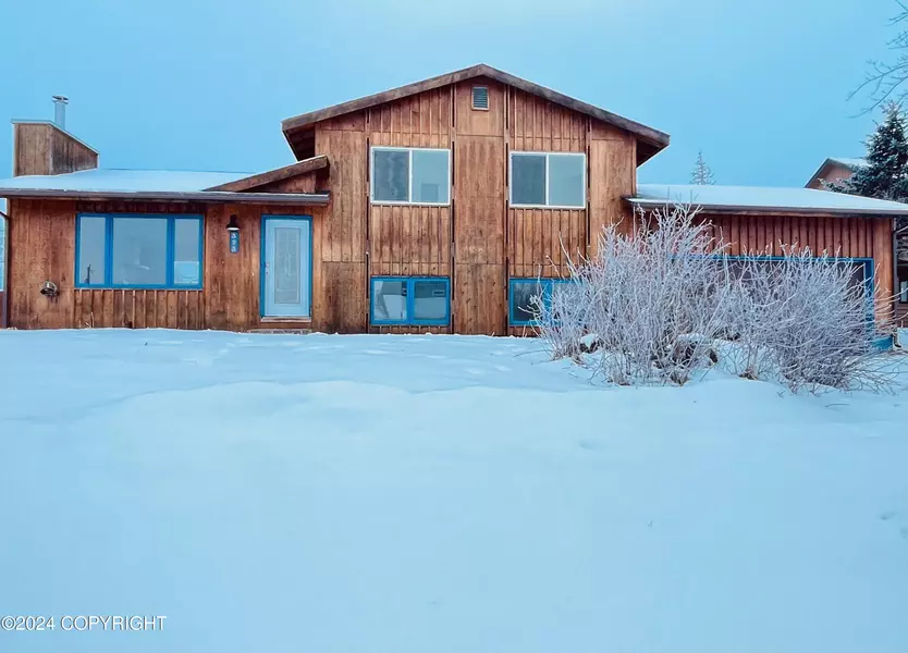 323 W Corral AVE, Soldotna, AK 99669