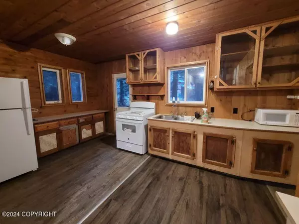 Haines, AK 99827,901 Comstock RD