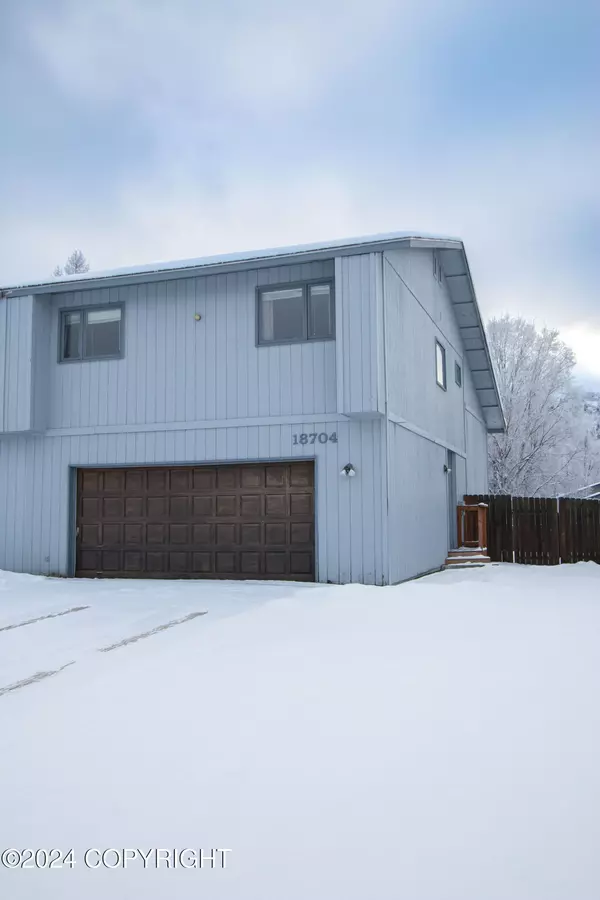 18704 N Lowrie LOOP, Eagle River, AK 99577