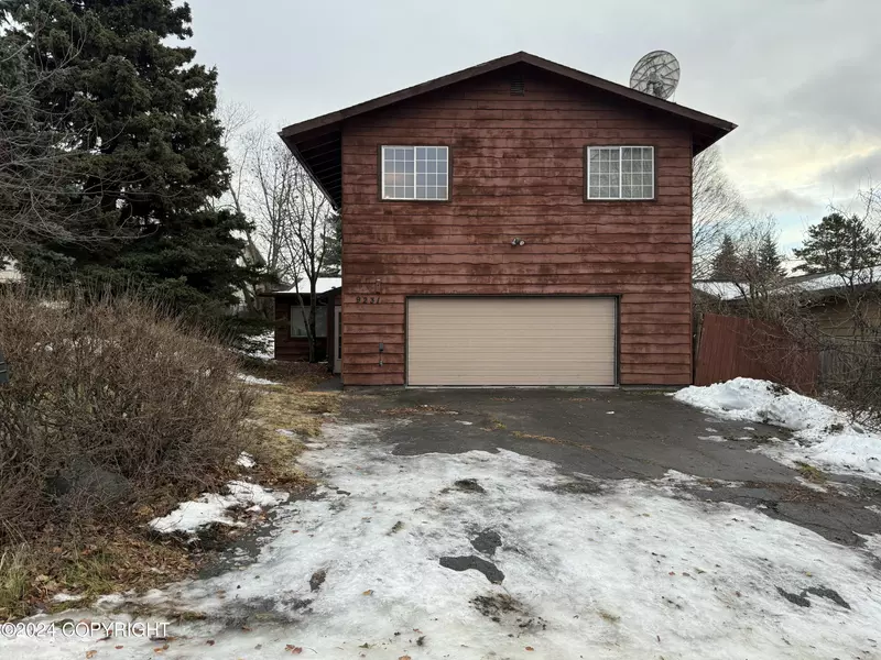 9231 Campbell TER, Anchorage, AK 99515