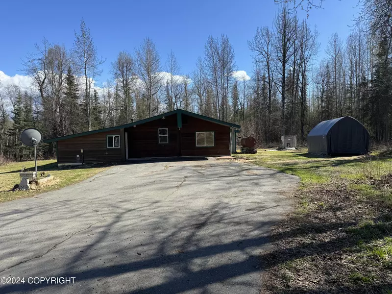 59462 Kenai Spur HWY, Nikiski/north Kenai, AK 99635