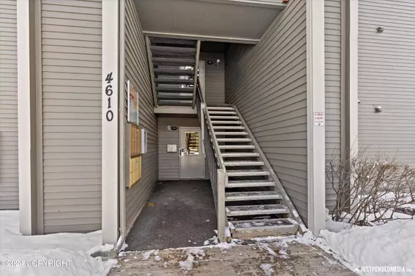 Anchorage, AK 99508,4610 Reka DR #A5