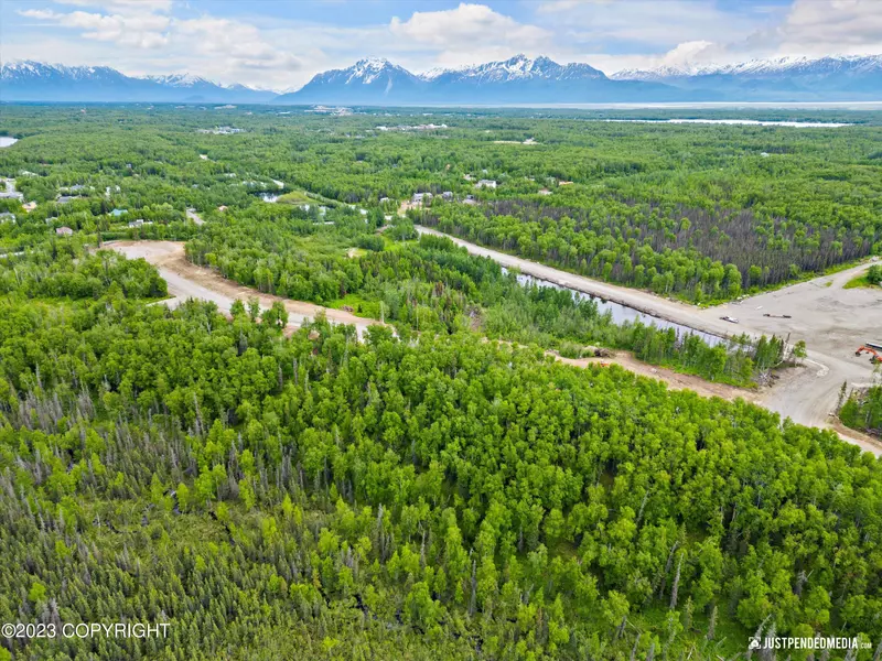 2609 W Longview CIR, Wasilla, AK 99654