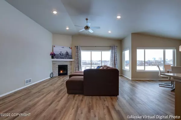 Anchorage, AK 99502,3840 Quartz CIR