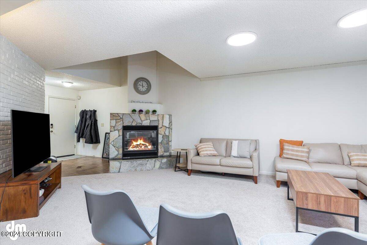 Anchorage, AK 99508,2235 Crataegus AVE