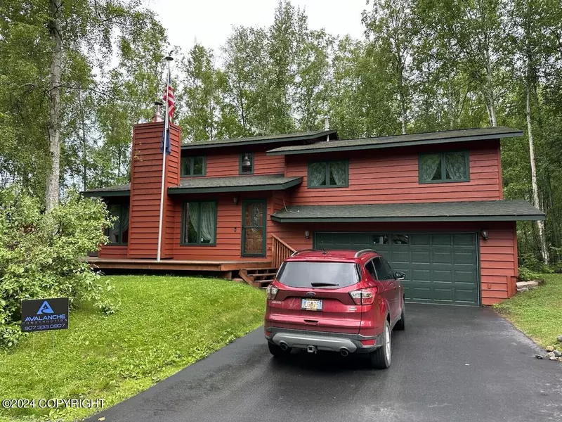 27635 Raven CT, Chugiak, AK 99567