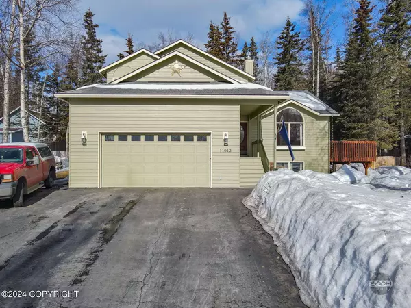 11012 Kaskanak DR, Eagle River, AK 99577