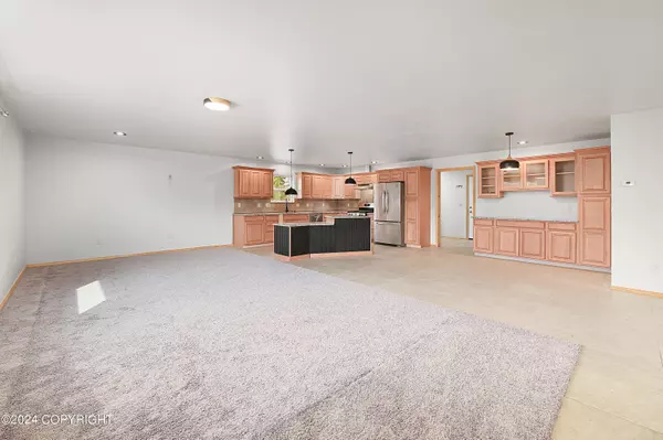 53175 Thunder RD Nikiski/north Kenai, AK 99611