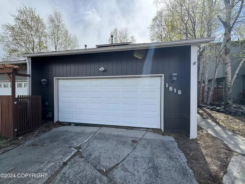 1616 Bellevue CIR, Anchorage, AK 99515