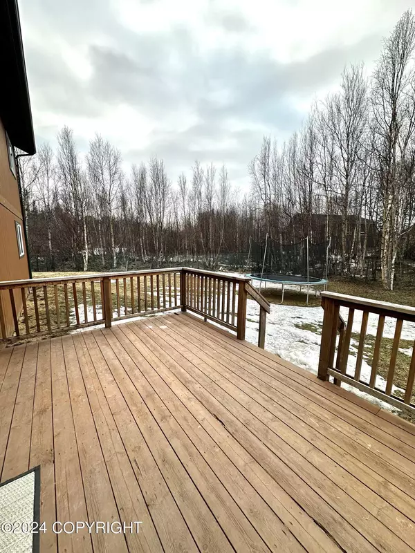 Palmer, AK 99645,460 N Dawson CIR