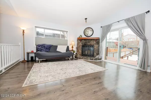 Anchorage, AK 99507,1983 Commodore DR