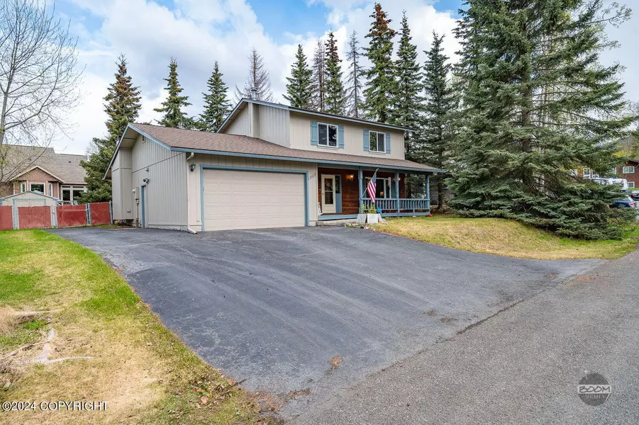 17117 Vanover CIR, Eagle River, AK 99577