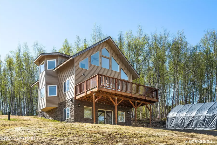 16669 W Galena CT, Wasilla, AK 99652