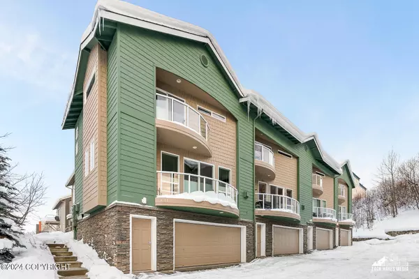 643 Pacific PL #4, Anchorage, AK 99501