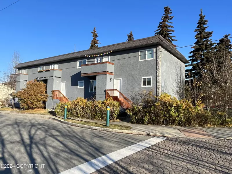 927 Juneau ST #2, Anchorage, AK 99501