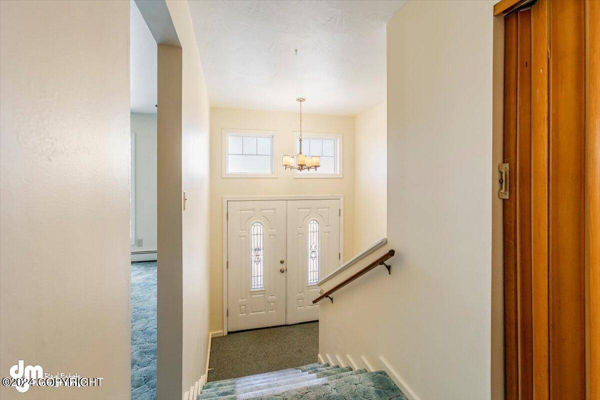 Anchorage, AK 99504,3831 Robin ST