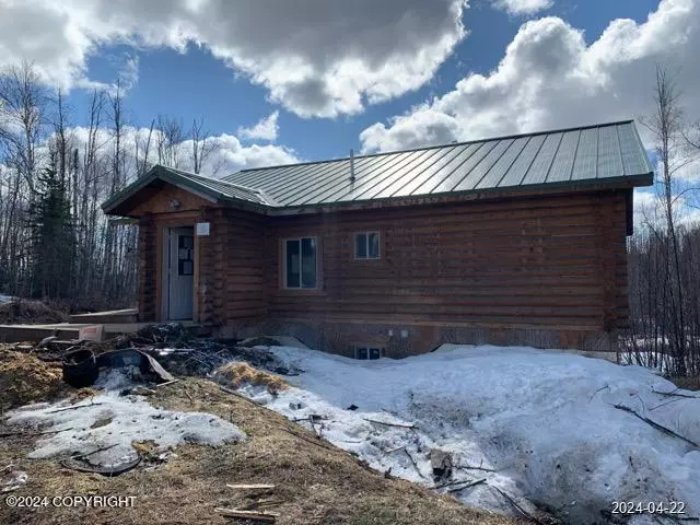 Wasilla, AK 99623,522 N Meadow Lakes LOOP