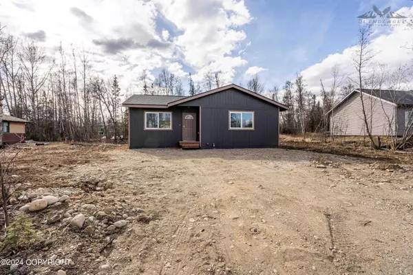 Wasilla, AK 99645,966 N Helen LN