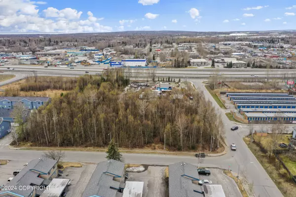 Anchorage, AK 99507,7220 Meadow ST