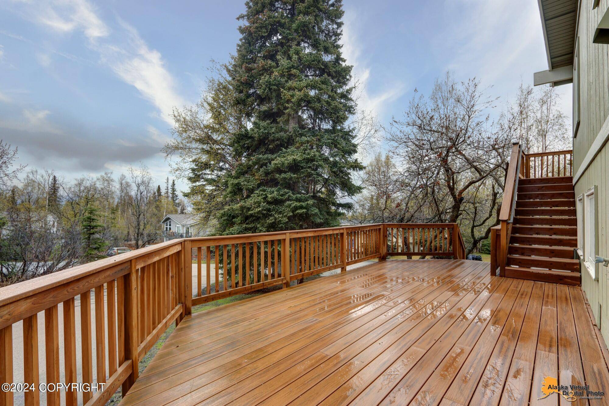 Anchorage, AK 99507,10015 Main Tree DR