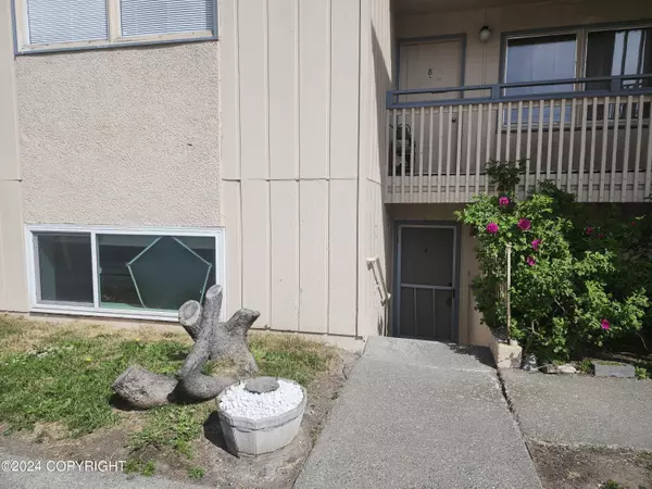 816 W 23rd AVE #4, Anchorage, AK 99503