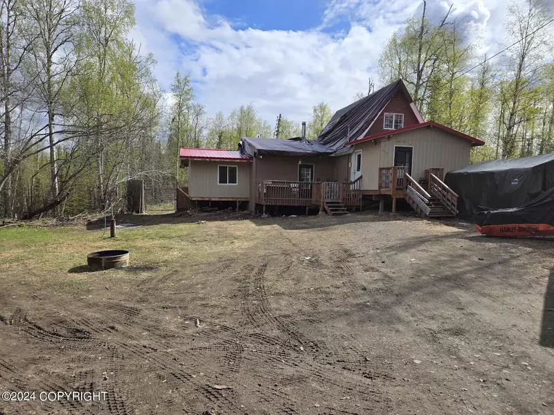 5873 S Saquonee ST, Wasilla, AK 99652