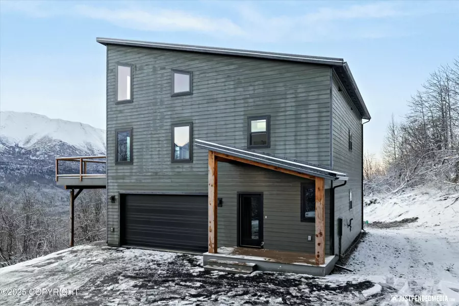 4156 Harca ST, Eagle River, AK 99577