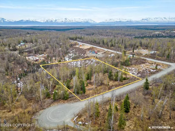11706 S Trumpeter DR, Wasilla, AK 99654