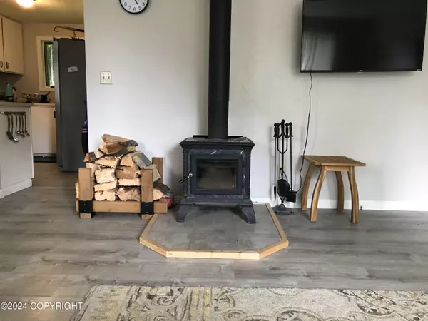 Hoonah, AK 99829,711 Huna CT