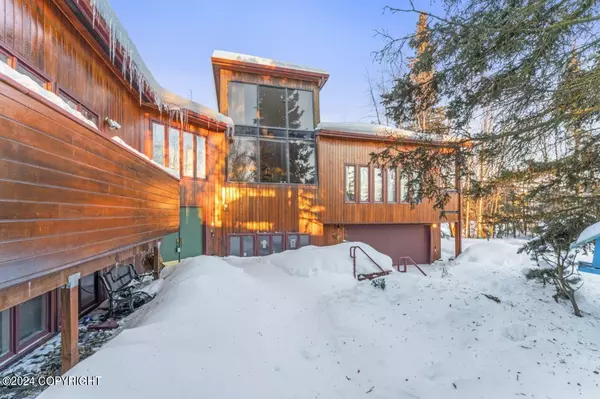 Anchorage, AK 99517,4814 Malibu RD