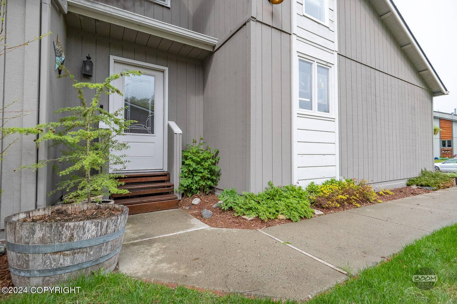 1748 Bellevue LOOP, Anchorage, AK 99515