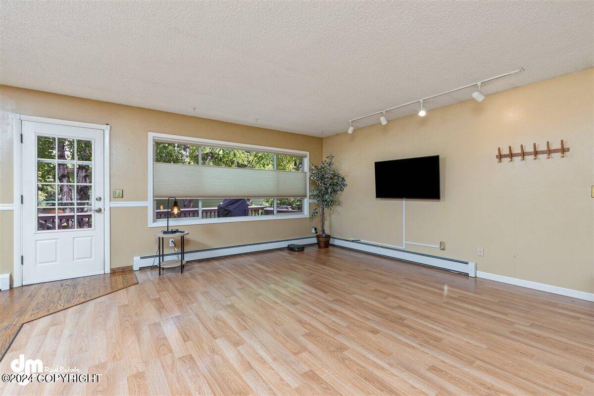 Anchorage, AK 99507,1419 Chirikof CT