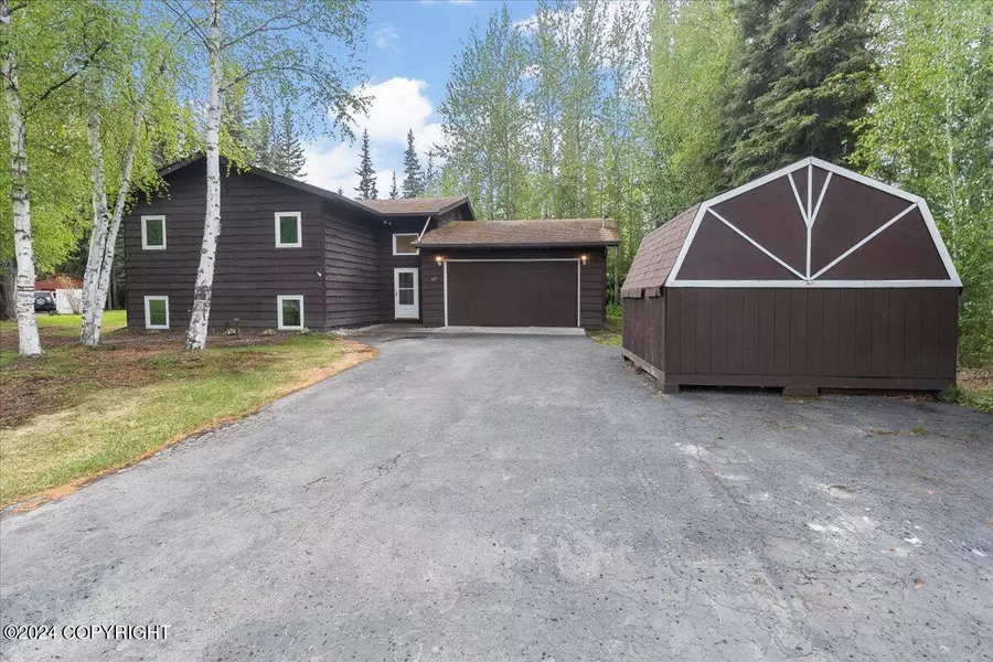 545 Beaver BLVD, North Pole, AK 99705