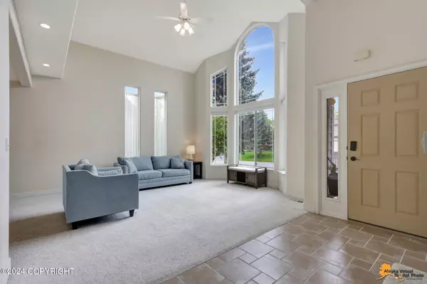 Anchorage, AK 99516,2015 Meander DR