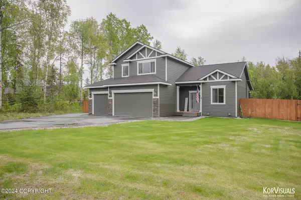 8197 E Wolf Creek RD, Wasilla, AK 99654