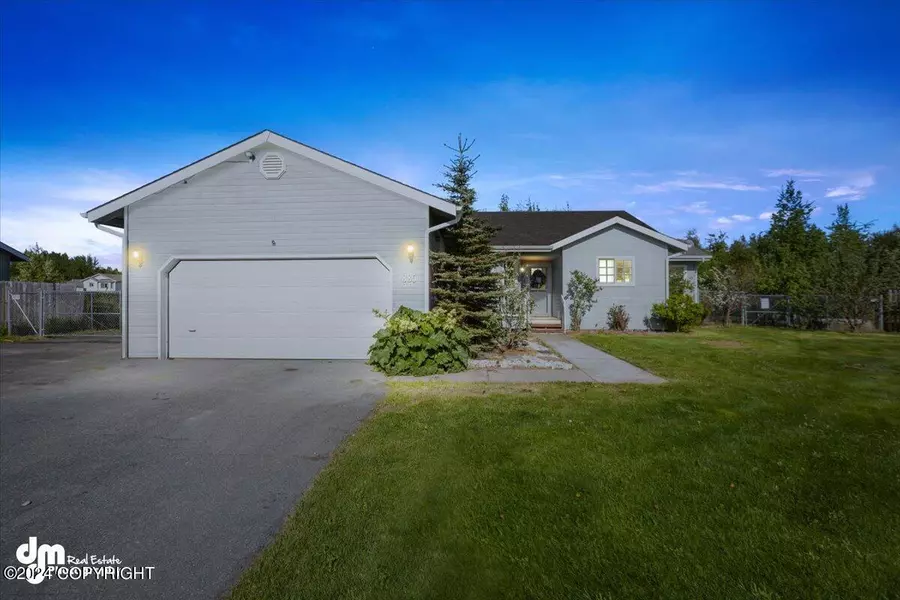 885 N Angus LOOP, Palmer, AK 99645