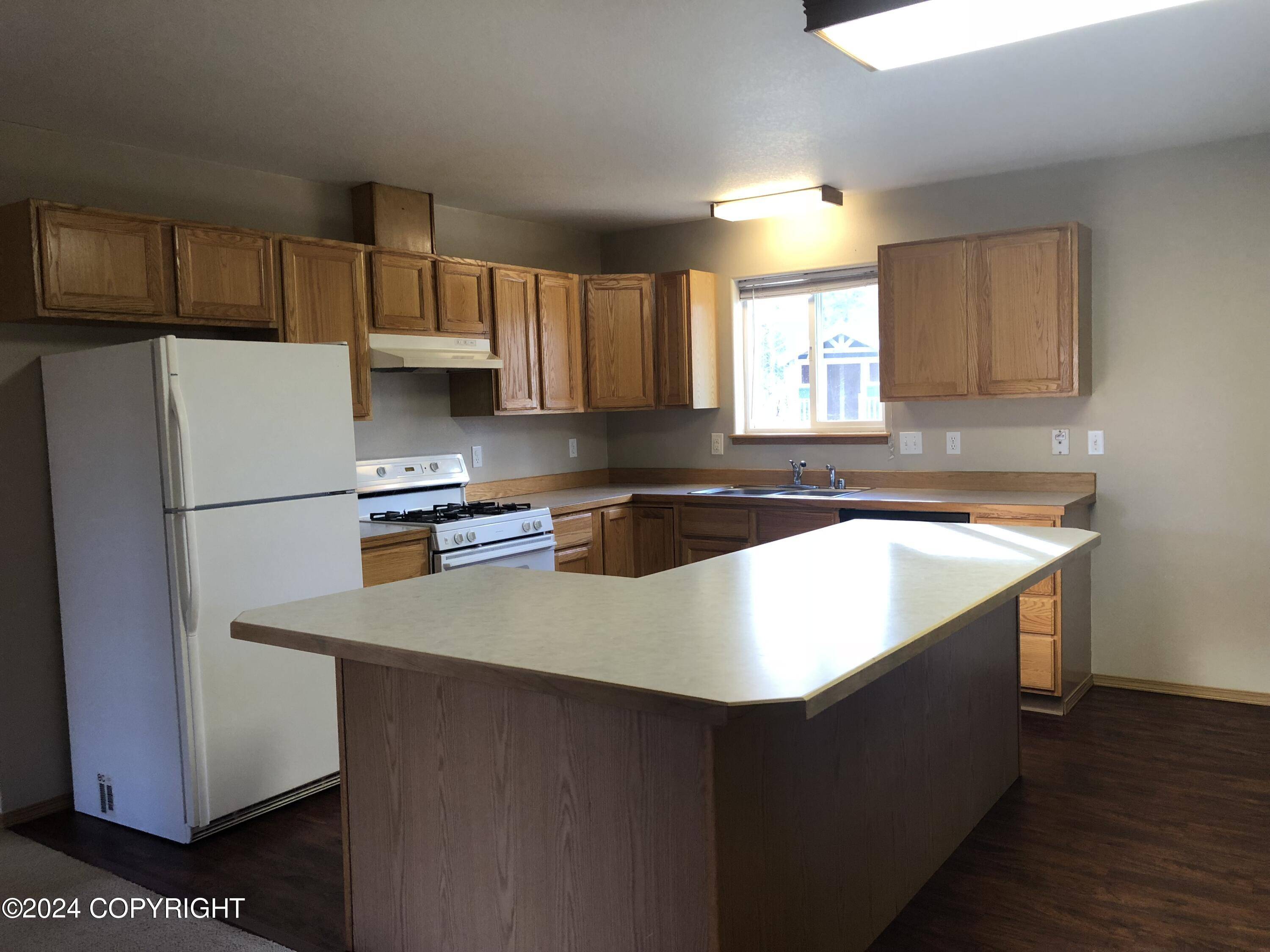 Wasilla, AK 99654,1020 W Balboa DR