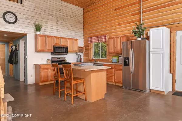 Kasilof, AK 99610,19115 Toklat RD